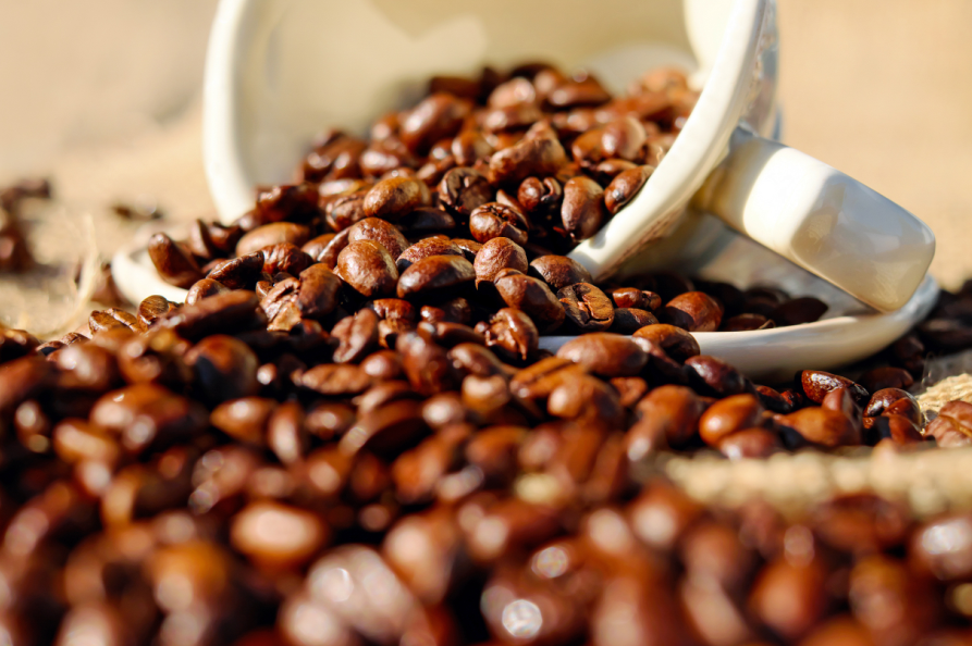 IS COFFEE GOOD OR BAD ON HIGH AALTITUDE TREKKING?
